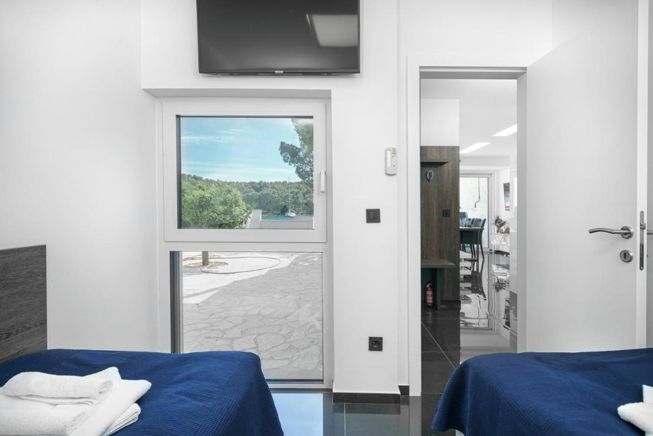 Alexandra Apartments Tribalj エクステリア 写真