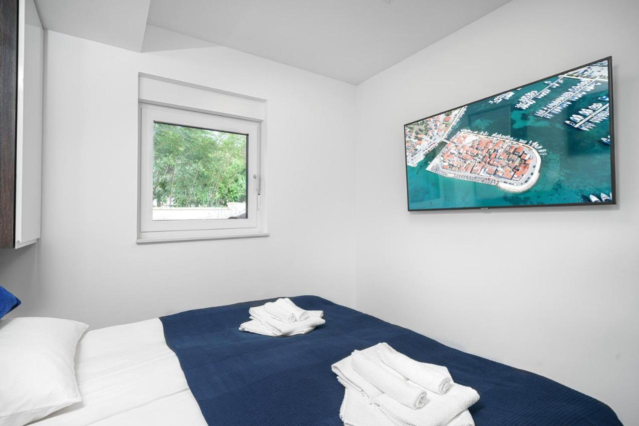 Alexandra Apartments Tribalj エクステリア 写真